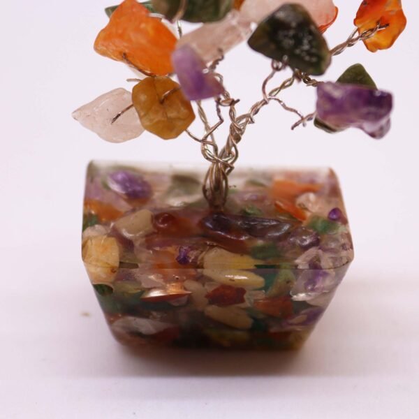 Mini árbol de piedras preciosas sobre base de orgonita - Piedras múltiples (15 piedras)