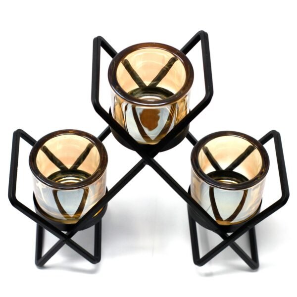bG9jYWw6Ly9tZWRpYS9IUi9DRC82MFIzMEMxRzZNVktDREhSLzdhOWRmNDVmLmpwZWc.jpg Candelabro de Hierro - Triangulo- 3 Tazas